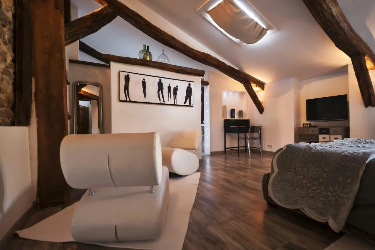Bed & Breakfast Villa De Lorgues