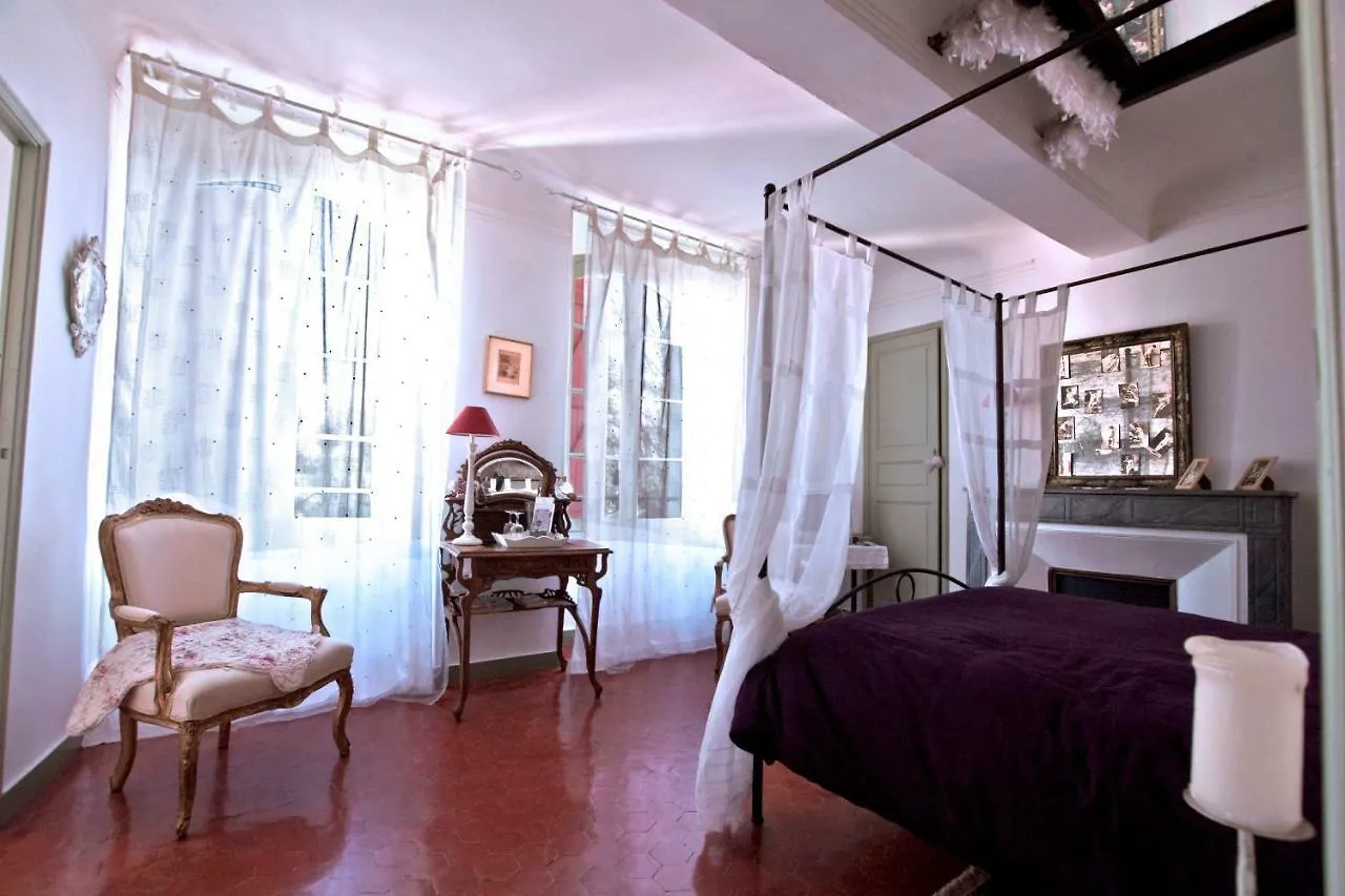 Bed & Breakfast Villa De Lorgues